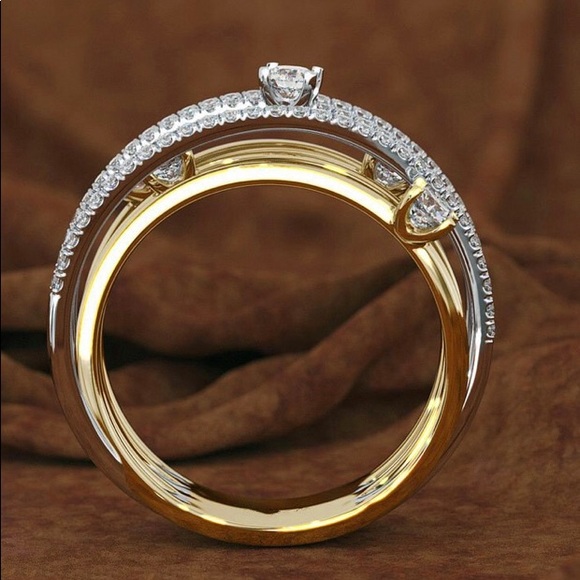 Silver Gold Wedding / Engagement Ring - Picture 3 of 3